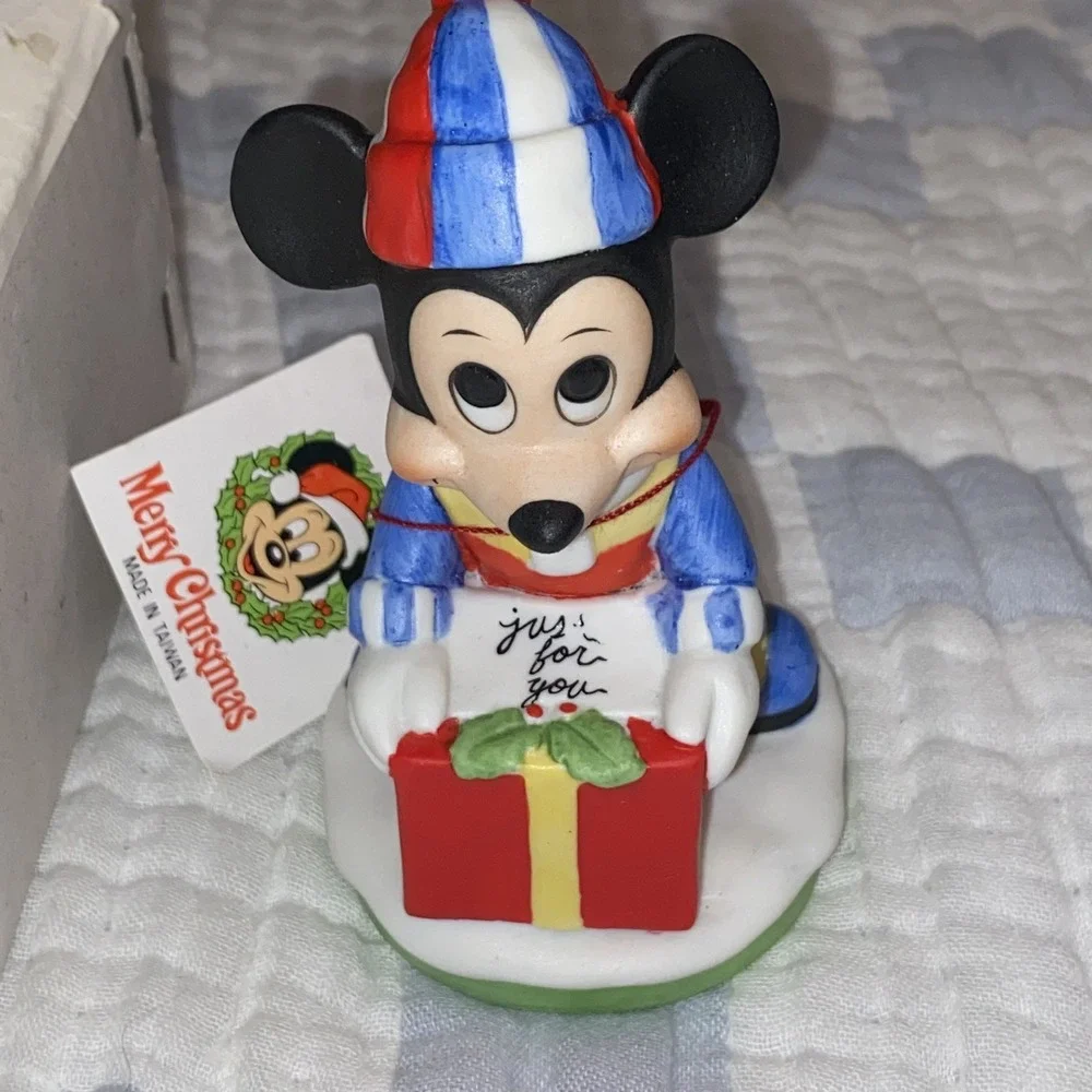 Vtg Walt Disney Christmas Gift-Ware 4